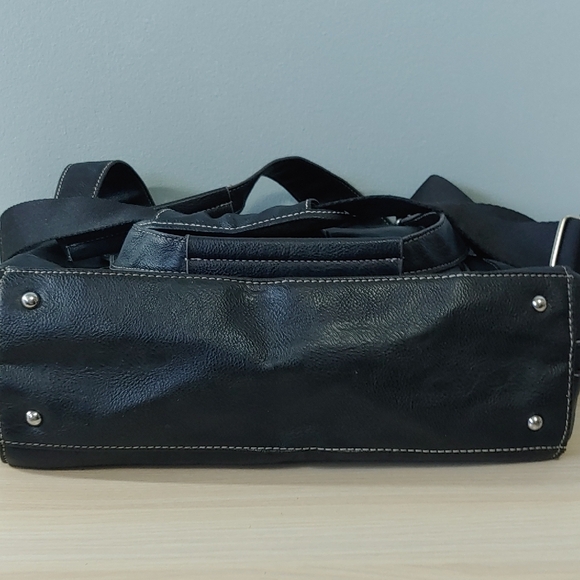Kenneth Cole Black Leather Tote Bag - Picture 9 of 12